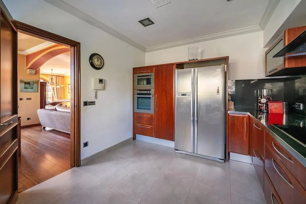 Vila Exclusiva Casa De Lujo Con Piscinas Y Amplio Jardin En Zona Tranquila Girona