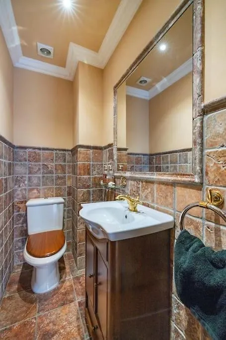 Vila Exclusiva Casa De Lujo Con Piscinas Y Amplio Jardin En Zona Tranquila Girona