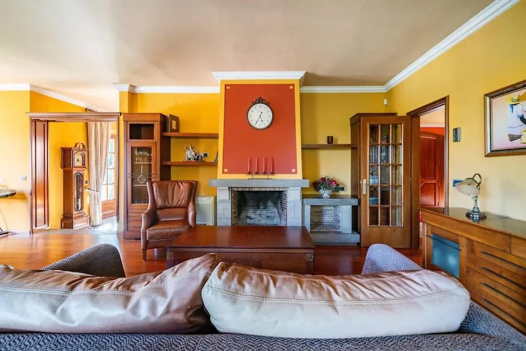 Exclusiva Casa De Lujo Con Piscinas Y Amplio Jardin En Zona Tranquila Villa Girona